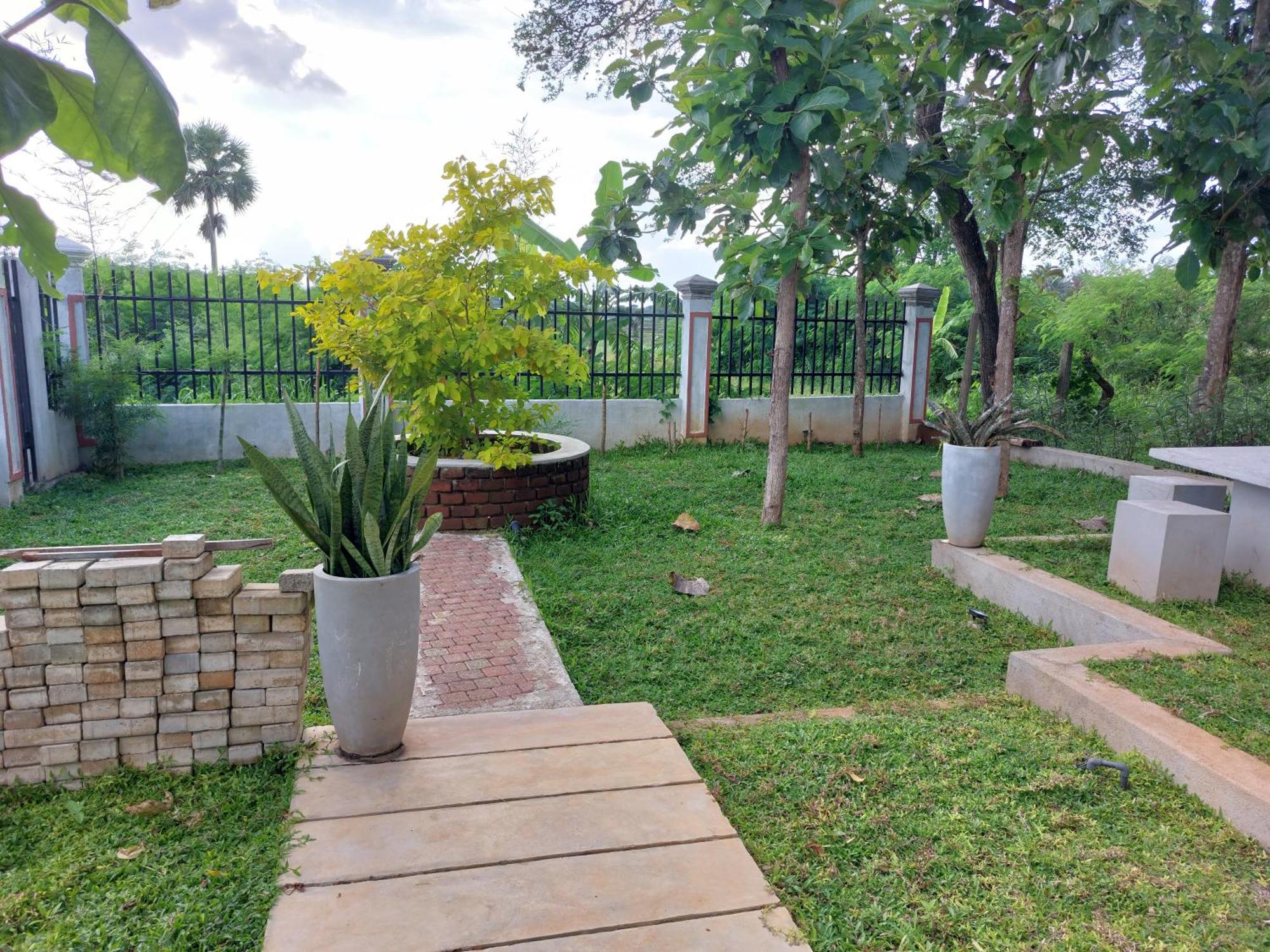 Green Shield Resort Anuradhapura Eksteriør bilde