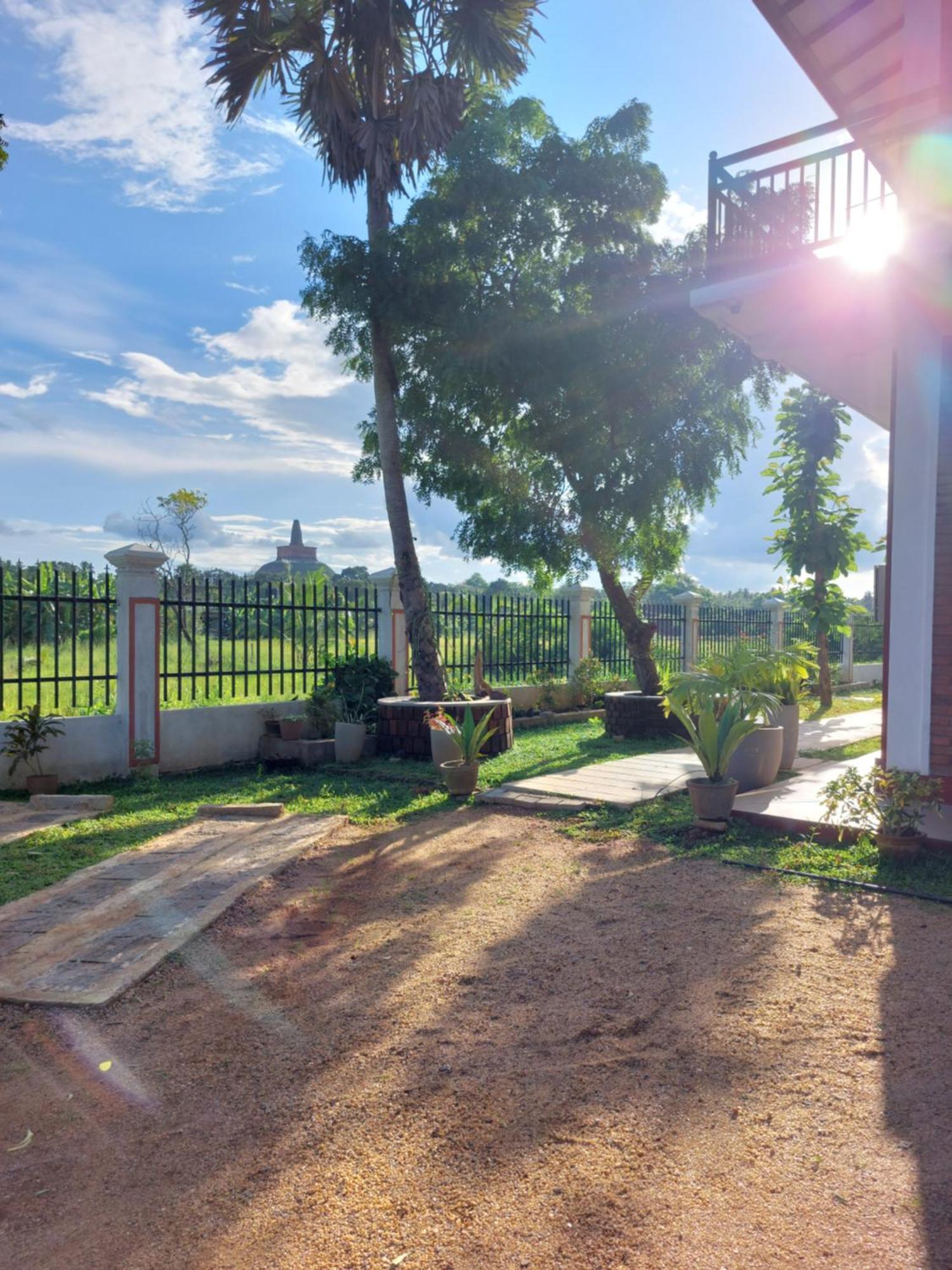 Green Shield Resort Anuradhapura Eksteriør bilde