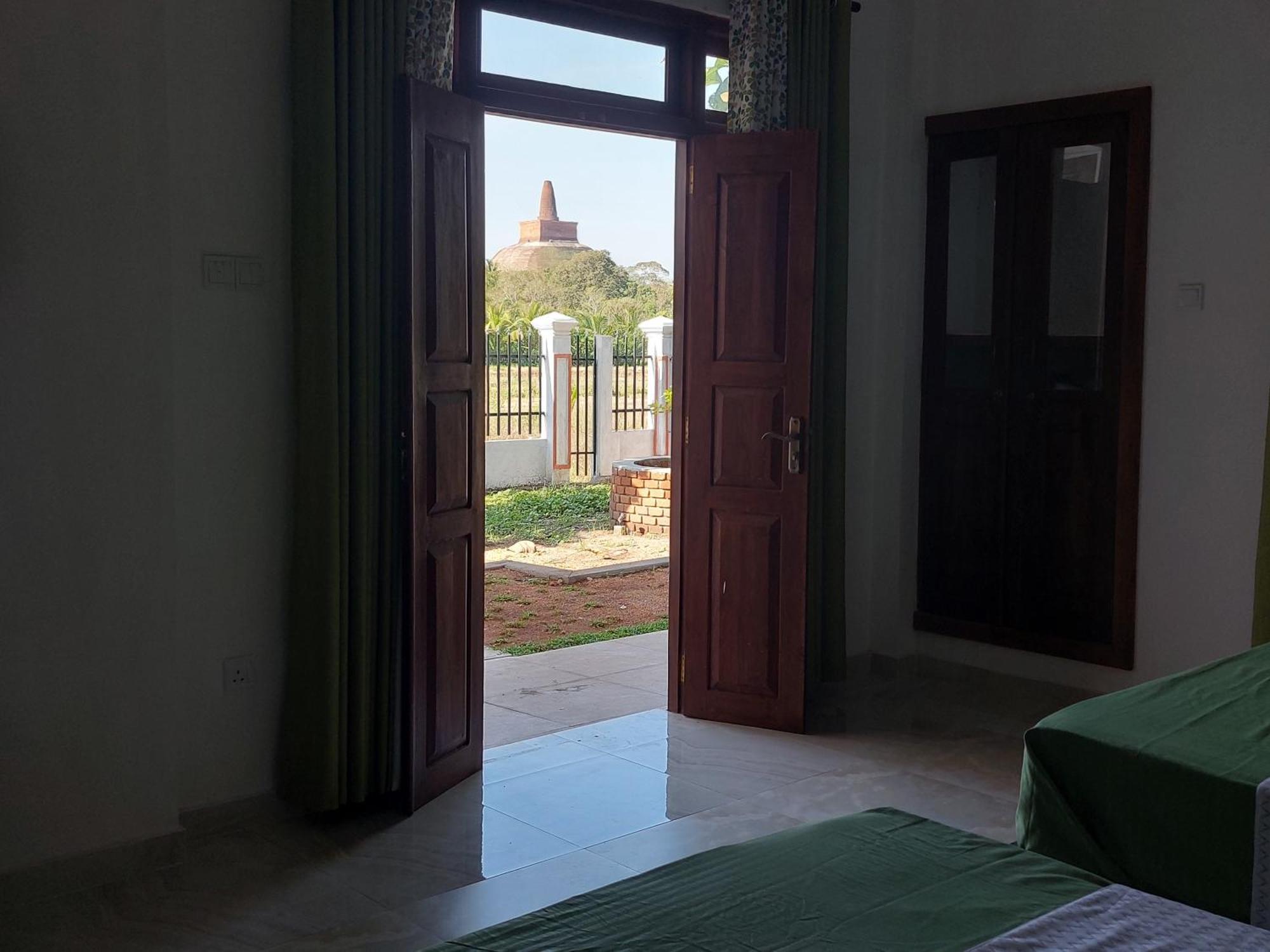 Green Shield Resort Anuradhapura Rom bilde